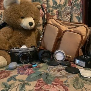 Asahi Pentax K1000 Camera with Lens, Flash, and Bag.